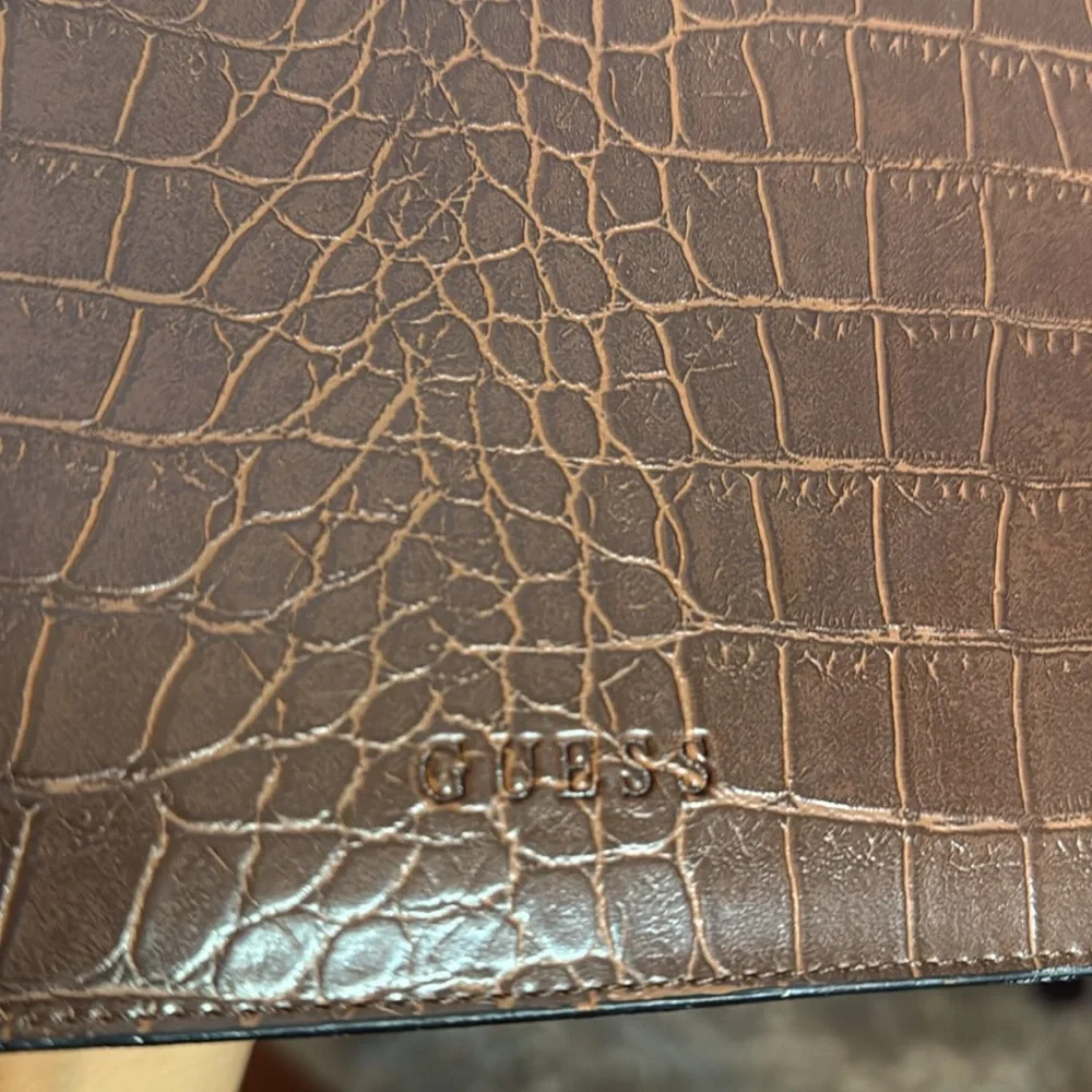 Brown G By Guess Alligator Leather Purse - Picture 3 of 8
